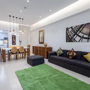 New 2br Of 86sqm With Netflix In Bgc Manila